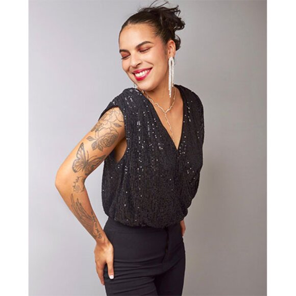 Black Sleeveless Shimmering Sequin Bodysuit - Picture 2 of 5